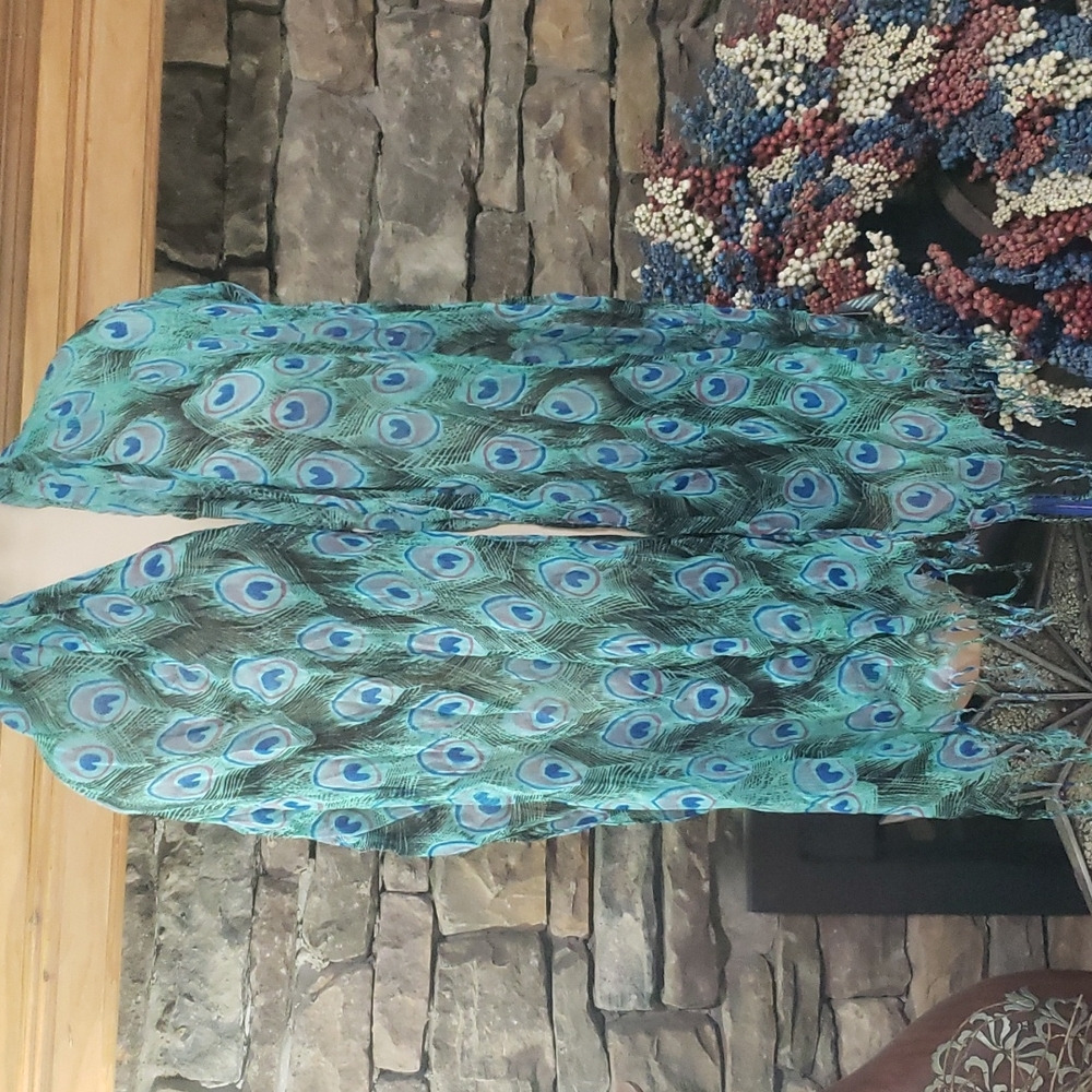 SCARF - Picture 1 of 5